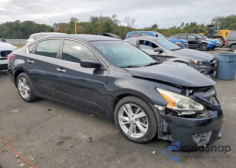 2015 Nissan Altima 2.5 z USA, uszkodzony, nr VIN 1N4AL3AP4FC170111